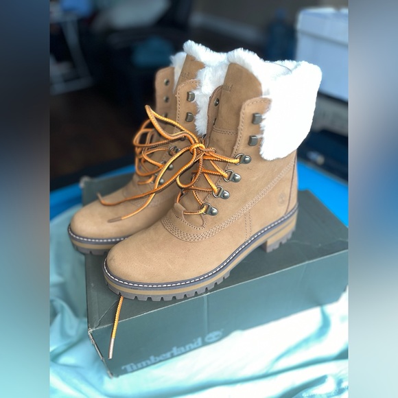 Timberland Courmayeur Valley 6-Inch Faux Fur Lined Waterproof womens Boot - Picture 10 of 12